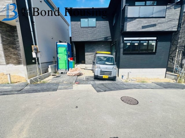 近隣買い物施設充実　清水が丘1期　新築6区画　3号棟の駐車場