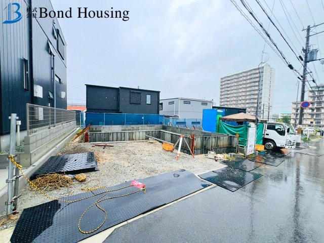 WIC完備収納豊富　清水が丘1期　新築6区画　4号棟の前面道路含む現地写真