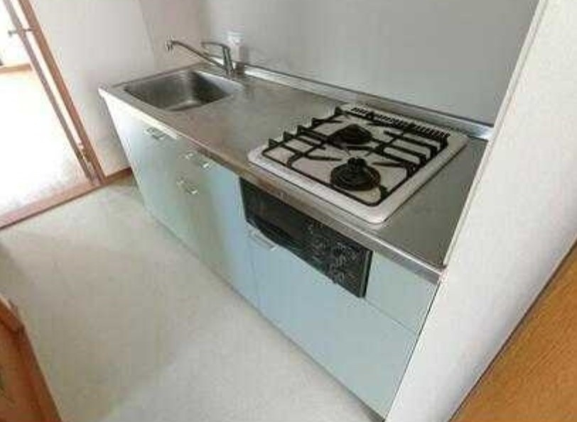 千葉市中央区登戸４丁目のアパートのキッチン