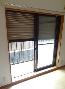 千葉市中央区登戸４丁目のアパートのバルコニー