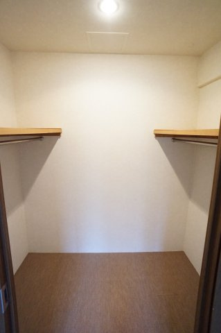 ラ・ビスタ宝塚エスティオ2番館の収納