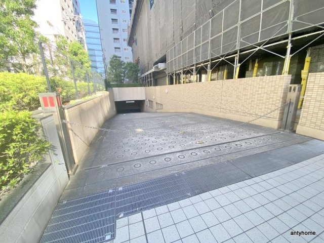 ビオール大阪大手前タワー　仲介手数料無料の駐車場