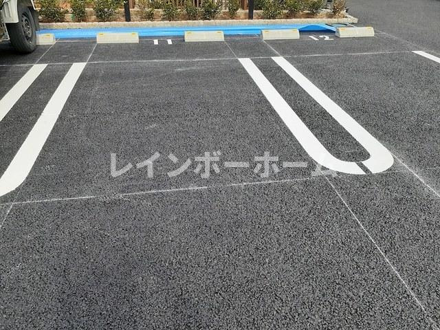 椿庵の駐車場