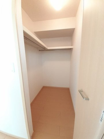 サンシャイン　Ｔ　Ｂの収納|ちょっとした収納スペースも充実しています