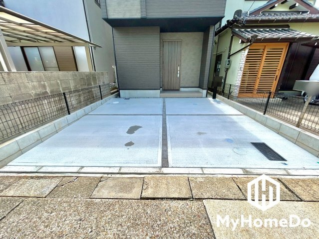 守山区松坂町の駐車場
