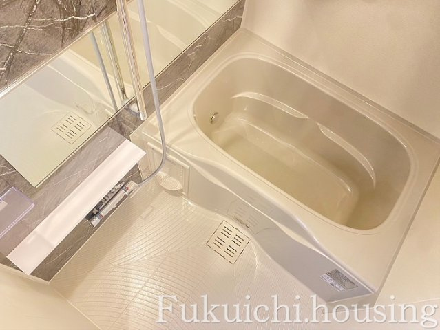 メゾン　アイティー　キングの浴室