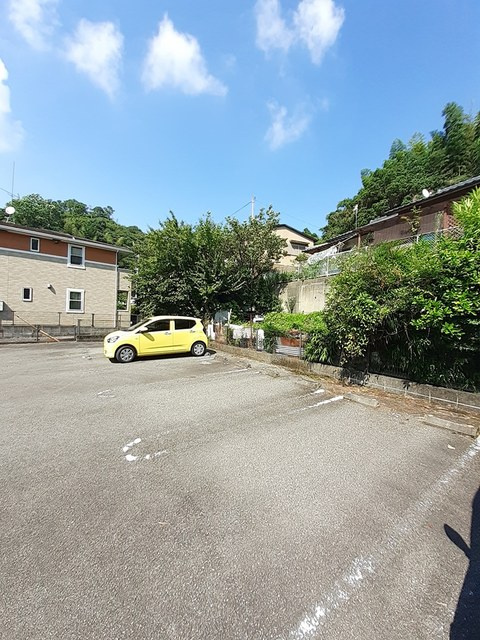 松岡ハイツ　Ａの駐車場|駐車場