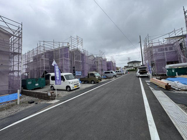 新築　前橋市富士見町時沢第５　3号棟の前面道路含む現地写真|現地写真　東側接道幅員約6ｍ　