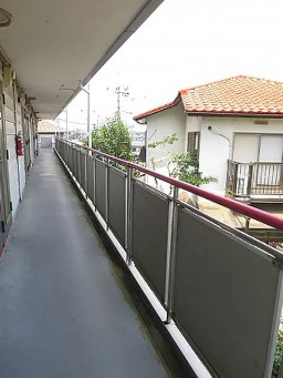すみれ台ハイツのロビー