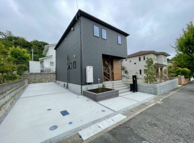 横浜市栄区庄戸5丁目 新築戸建て【仲介手数料無料】カースペース2台
