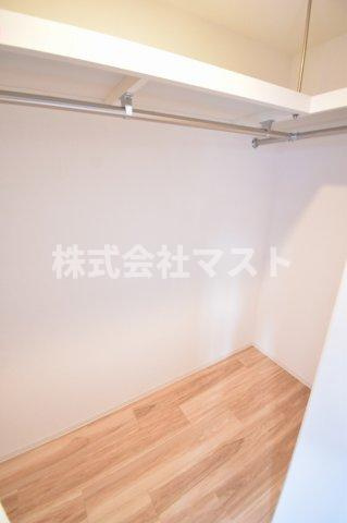 セレニテ堺筋本町プリエの収納