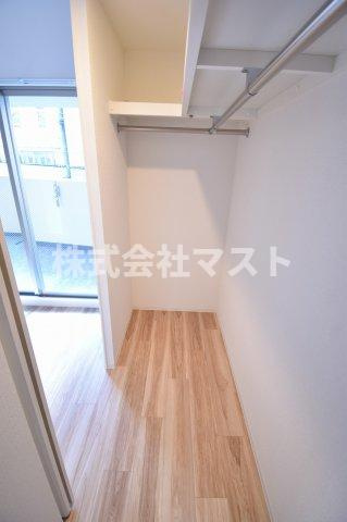 セレニテ堺筋本町プリエの収納
