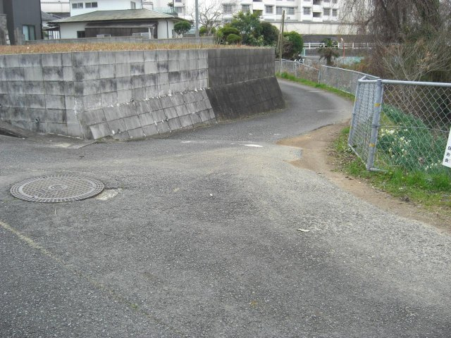 宇部市開6丁目　宅地の周辺|北西側擁壁