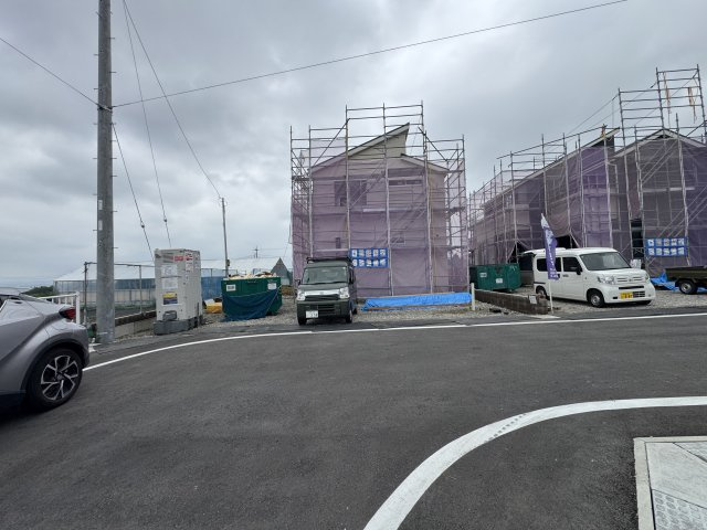 新築　前橋市富士見町時沢第５　4号棟の前面道路含む現地写真|現地写真　東側接道幅員約6ｍ　