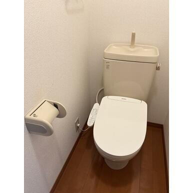 熊本市東区長嶺西２丁目の賃貸マンションのトイレ