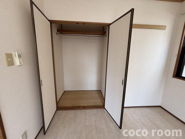 ハイツせみじま　Ｂ棟の収納