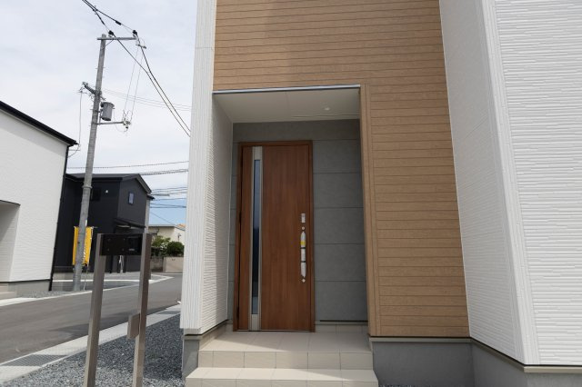 新築戸建 揖保郡太子町東南の玄関