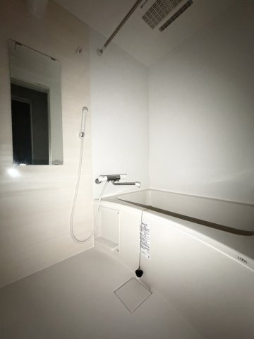CASA武庫川Eの浴室