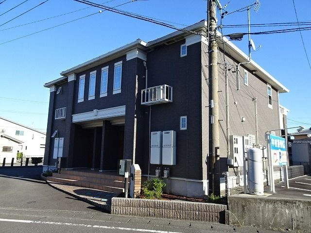 ＯＮＥ　ＰＩＥＣＥの外観