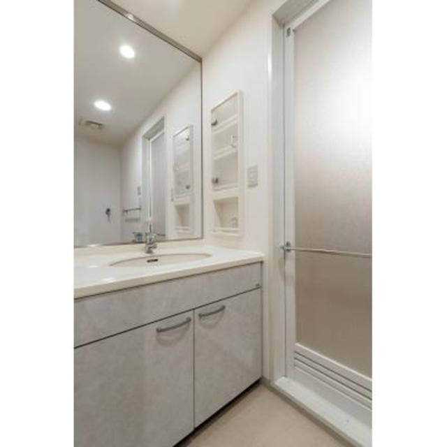 ラヴィーン等々力の洗面所|※写真は同タイプ住戸です。