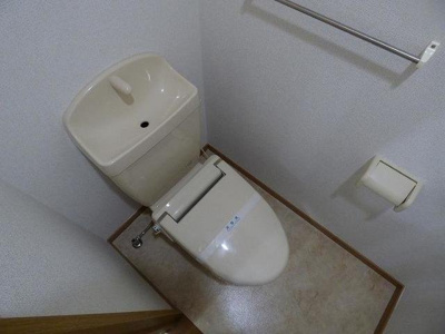【トイレ】 | グランコンフォート | 清潔感のあるトイレです