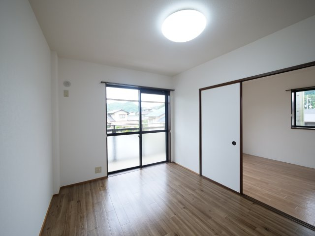 ファミーユコスモの内装|※写真は別の部屋のものです。