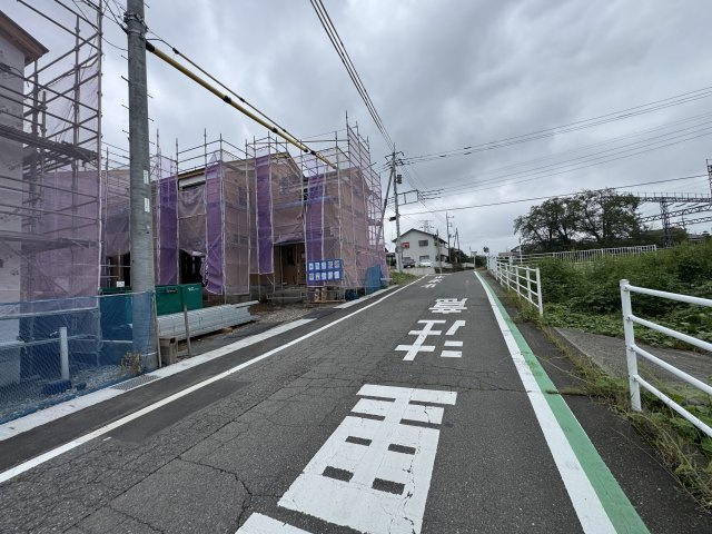 新築　前橋市富士見町時沢第５　7号棟の前面道路含む現地写真|現地写真　東側接道幅員約6.2ｍ
