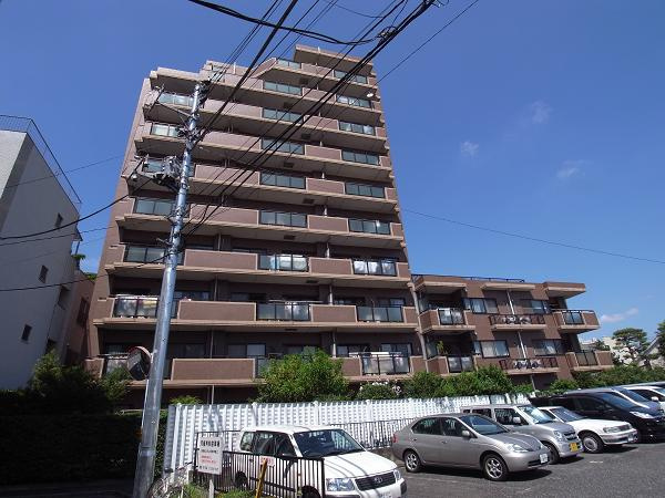 ファミール荻窪の外観|平成９年築・オートロック付きマンション、ファミール荻窪は即日現地案内可能となっておりますので、お気軽にお問い合わせください！