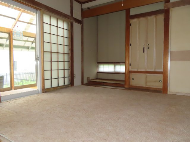 北見市緑ヶ丘２丁目９番２０号　中古売家外１筆の和室|【リフォーム前】