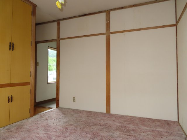 北見市緑ヶ丘２丁目９番２０号　中古売家外１筆の和室|【リフォーム前】