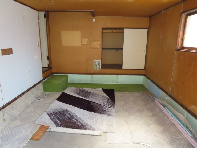 北見市緑ヶ丘２丁目９番２０号　中古売家外１筆の収納|【リフォーム前】
