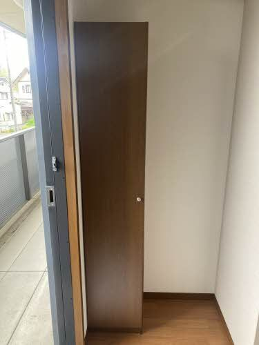 メイプルハイツの玄関