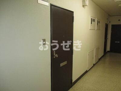 藤和伊勢佐木ハイタウンのロビー