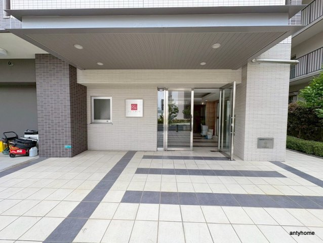 ドゥーエ森ノ宮　仲介手数料無料のエントランス