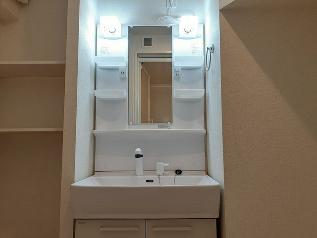 コンパクトで使いやすい洗面所