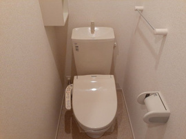 コンパクトで使いやすいトイレです