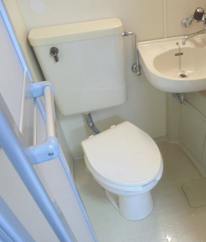 ゆったりとした空間のトイレです