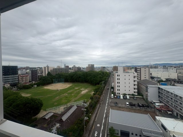 ライブガーデン江坂IVの展望