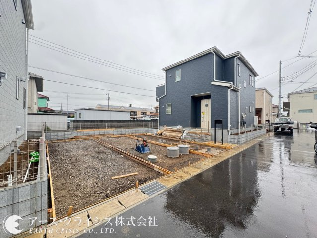 【外観】 | 野田市中里3期　全3棟 | 子育て世代に嬉しい川間小学校徒歩5分。長期優良住宅認定に加え、住宅性能評価6項目最高等級を取得した安心の住まいです。駐車2台可能なゆとりある敷地を豊富な収納で、ご家族の快適な暮らしを支えます。