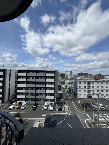 福岡市南区井尻３丁目の賃貸マンションの展望|【ドラッグストア】ドラッグ新生堂 井尻店まで184ｍ