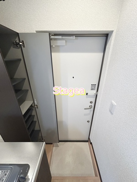アークプレイス上尾春日の玄関
