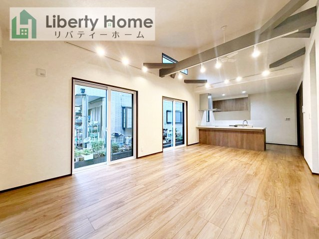 土浦市高岡　新築戸建　4号棟の居間・リビング