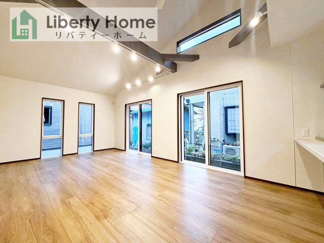 土浦市高岡　新築戸建　4号棟の居間・リビング