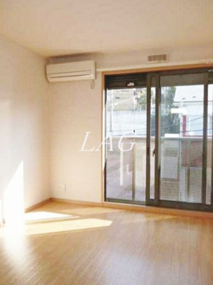 【居間・リビング】 | リビエラ | 洋室のお部屋です。
