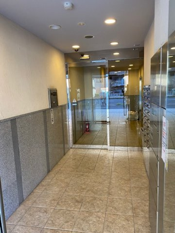 スカイコートヌーベル入谷のロビー