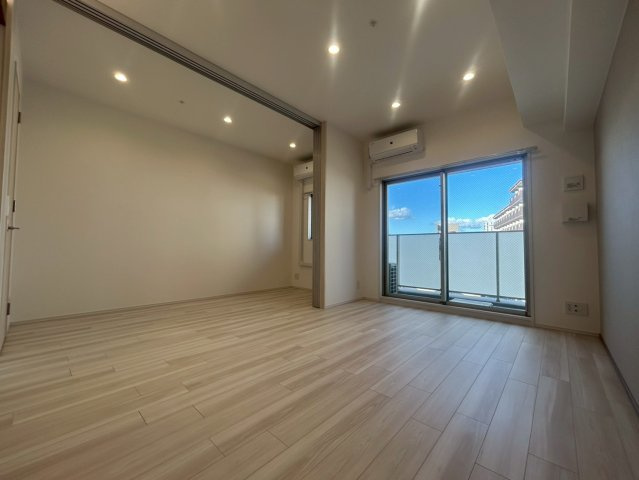 カーサレグラス福島野田の居間・リビング