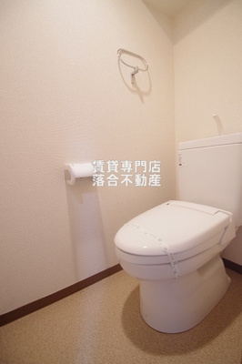 【トイレ】 | アーバンフラッツ八王子みなみ野 | ゆったりとした空間のトイレ