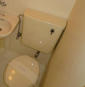 八王子市暁町２丁目の賃貸マンションのトイレ