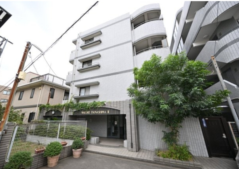 横浜市港北区樽町２丁目の賃貸マンションの外観