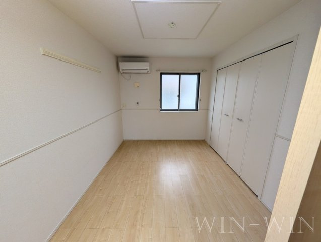 ロイヤル ウエスト Aの寝室|イメージ（同施工会社同一モデルの写真です）